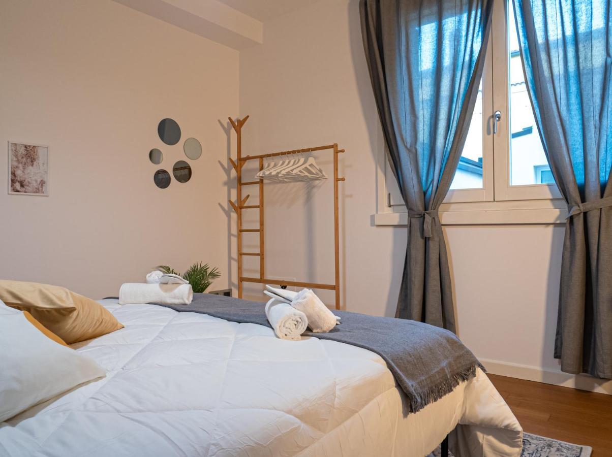 Maison Blanche: Appartamento Elegante Con Parcheggio Privato Mantua Exterior foto